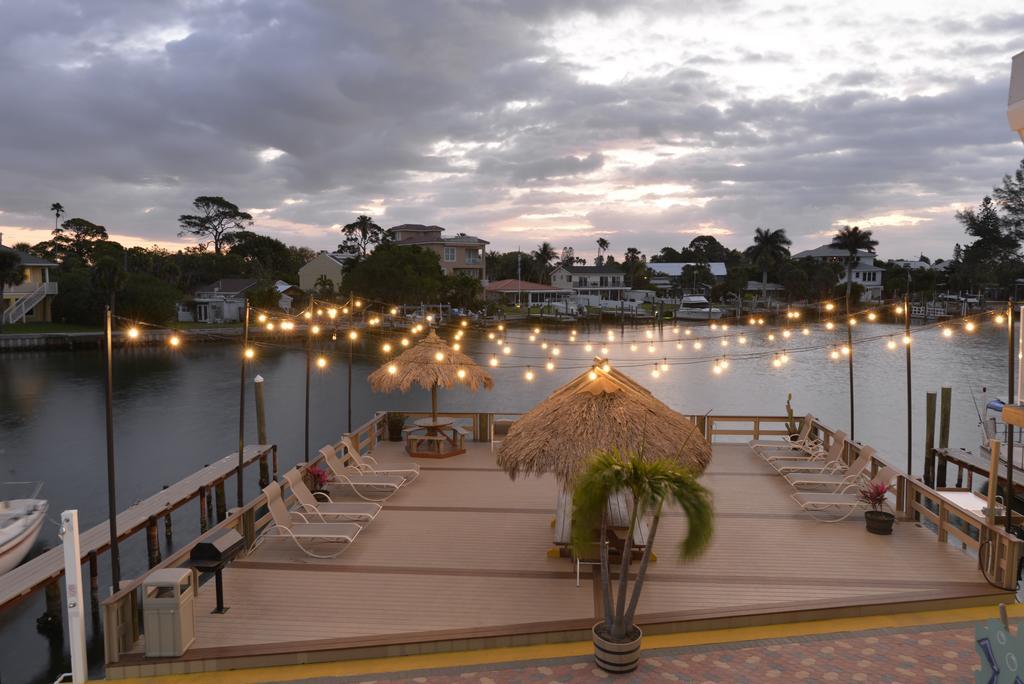 Bayview Plaza Waterfront Resort St. Pete Beach Exteriör bild