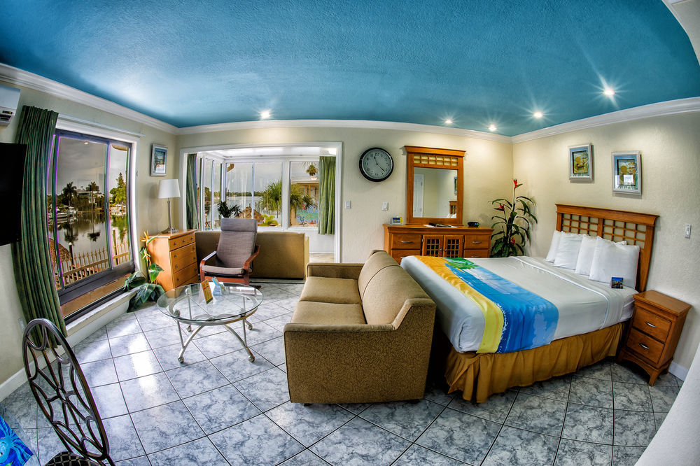Bayview Plaza Waterfront Resort St. Pete Beach Exteriör bild