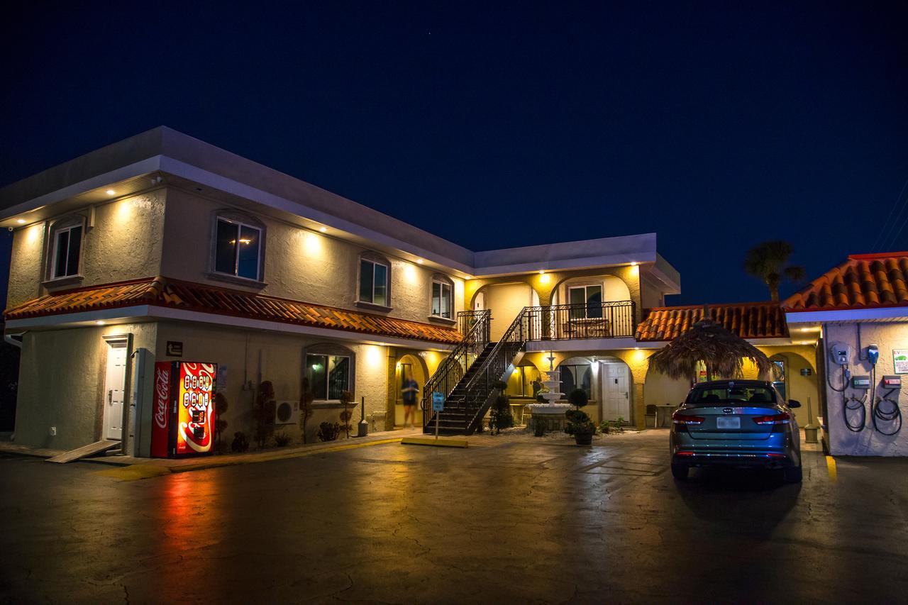 Bayview Plaza Waterfront Resort St. Pete Beach Exteriör bild